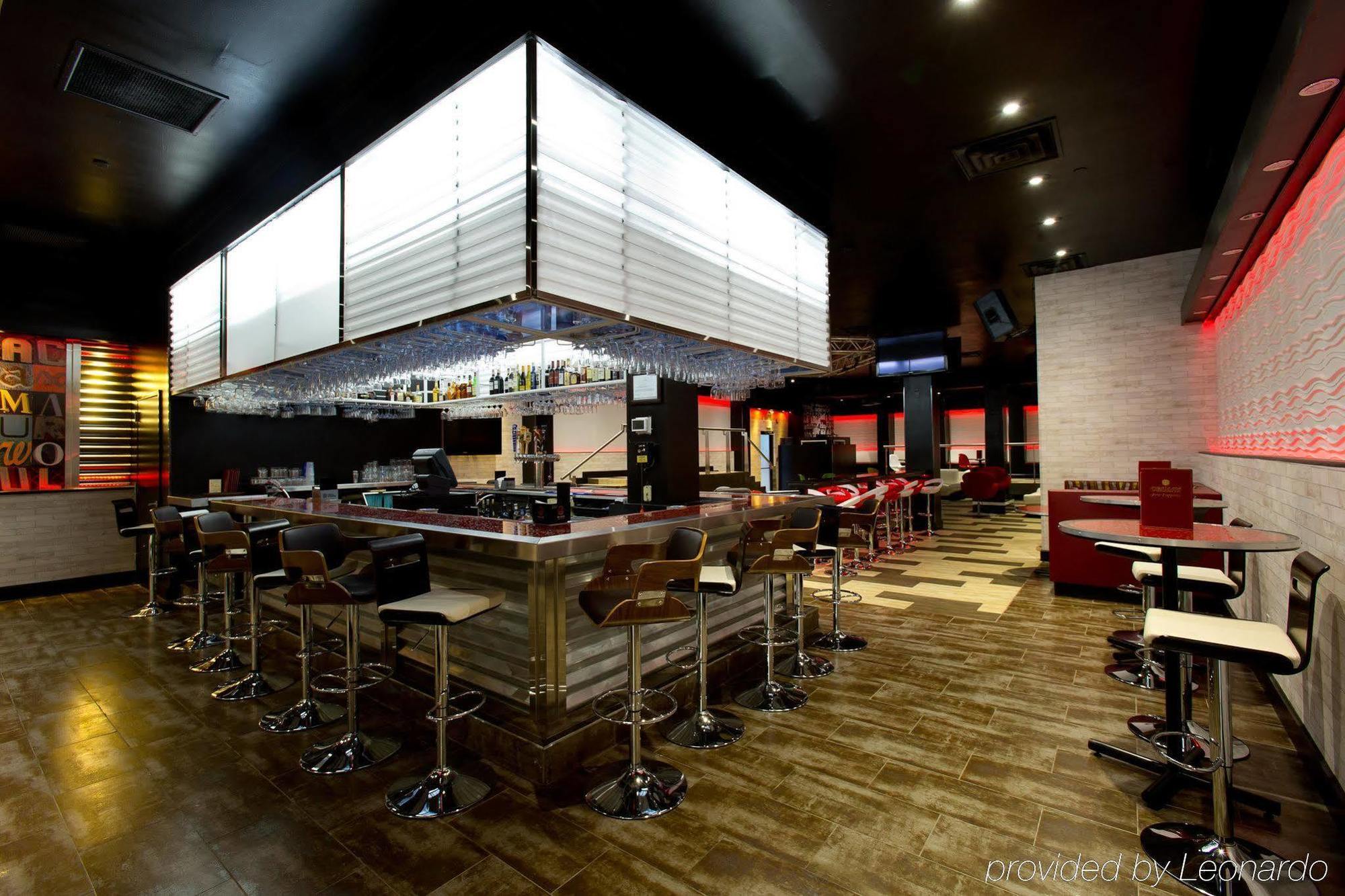 克林顿瑟勒克特假日酒店 外观 照片